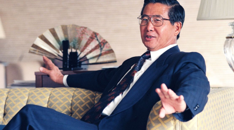 AU PEROU LOMBRE DE FUJIMORI CONTINUE DE DETEINDRE SUR LA POLITIQUE