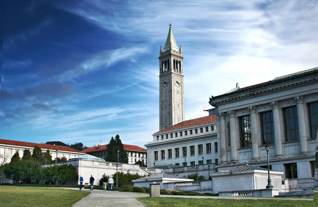 emlyon officialise ses partenariats avec le MIT et UC Berkeley !