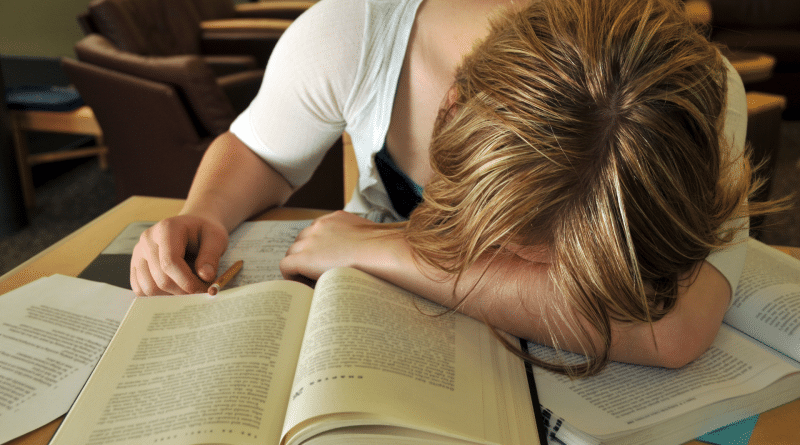 Mauvaises conditions de travail pendant la semaine de révision : que faire ?