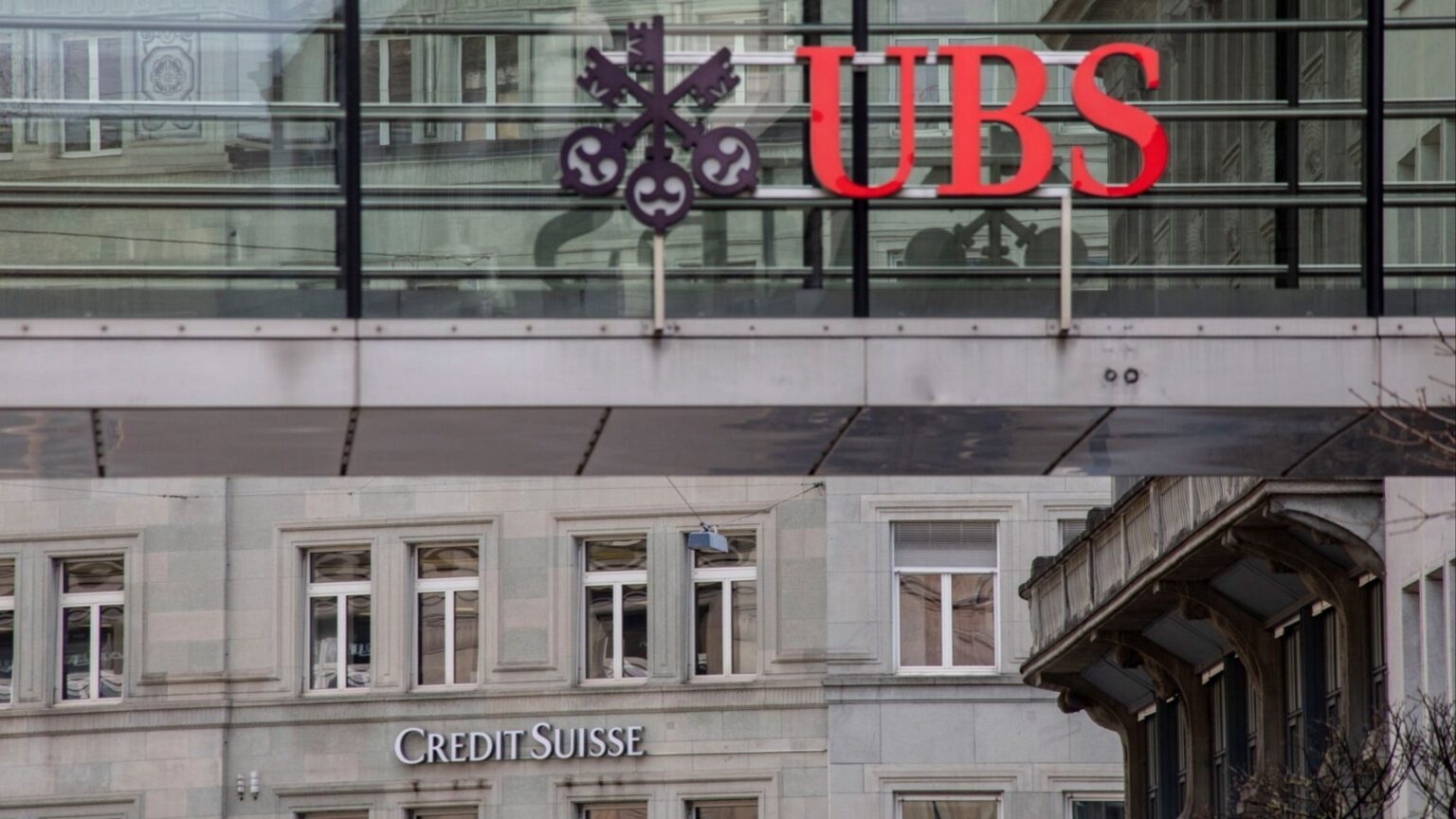 ubs credit suisse