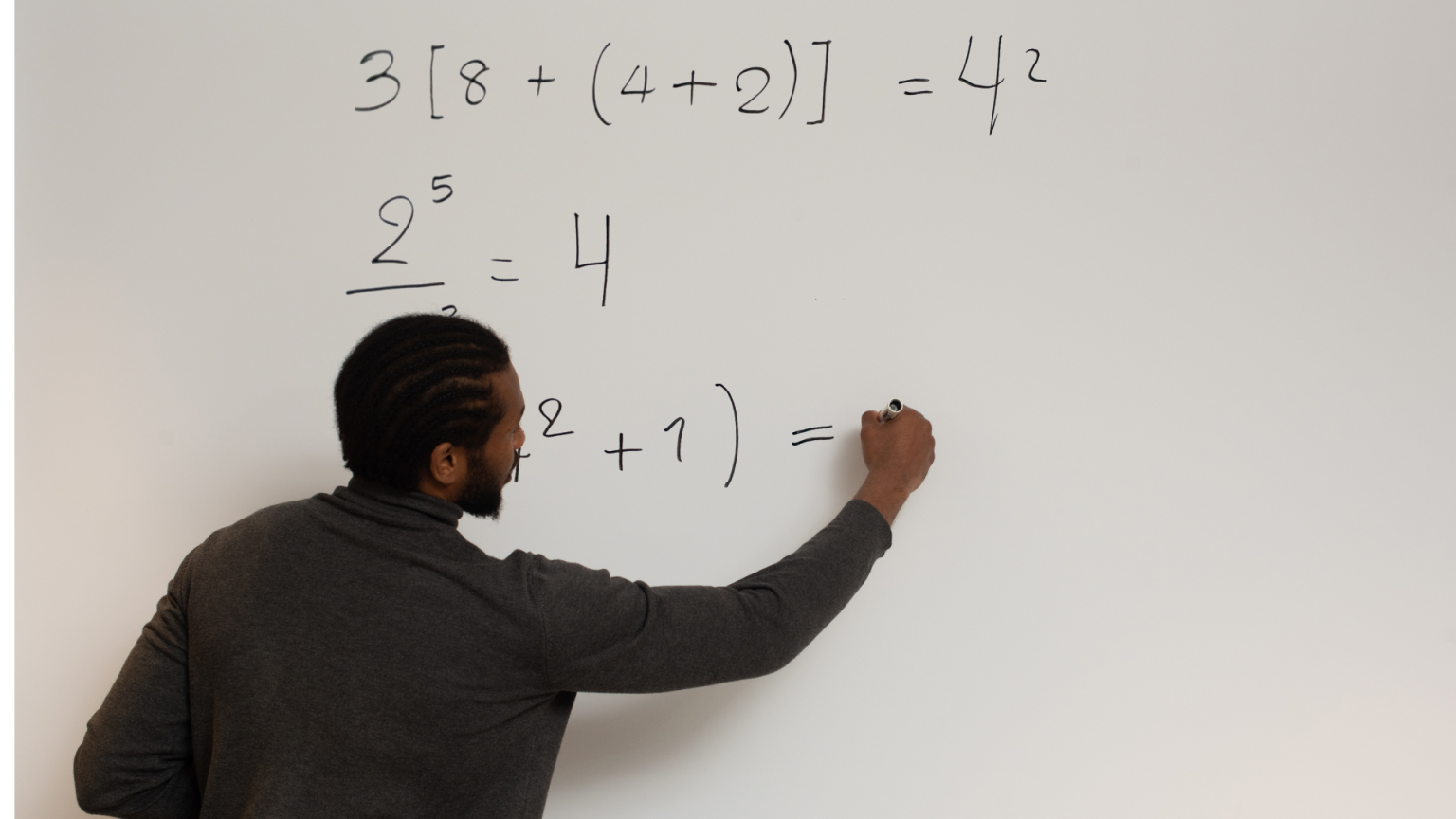 MATHEMATIQUES APPLIQUEES EMLYON 2025 BONNE COPIE 18