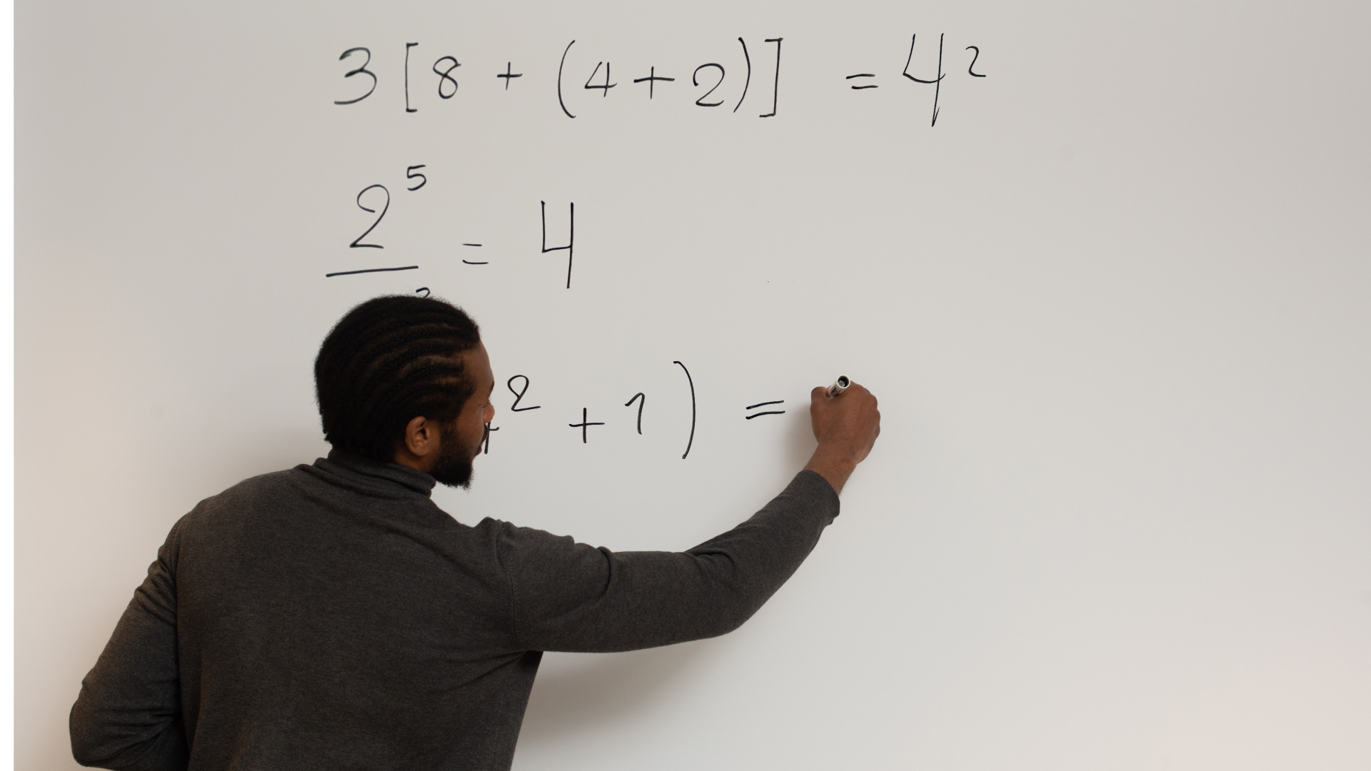 MATHEMATIQUES APPLIQUEES EMLYON 2025 BONNE COPIE 18