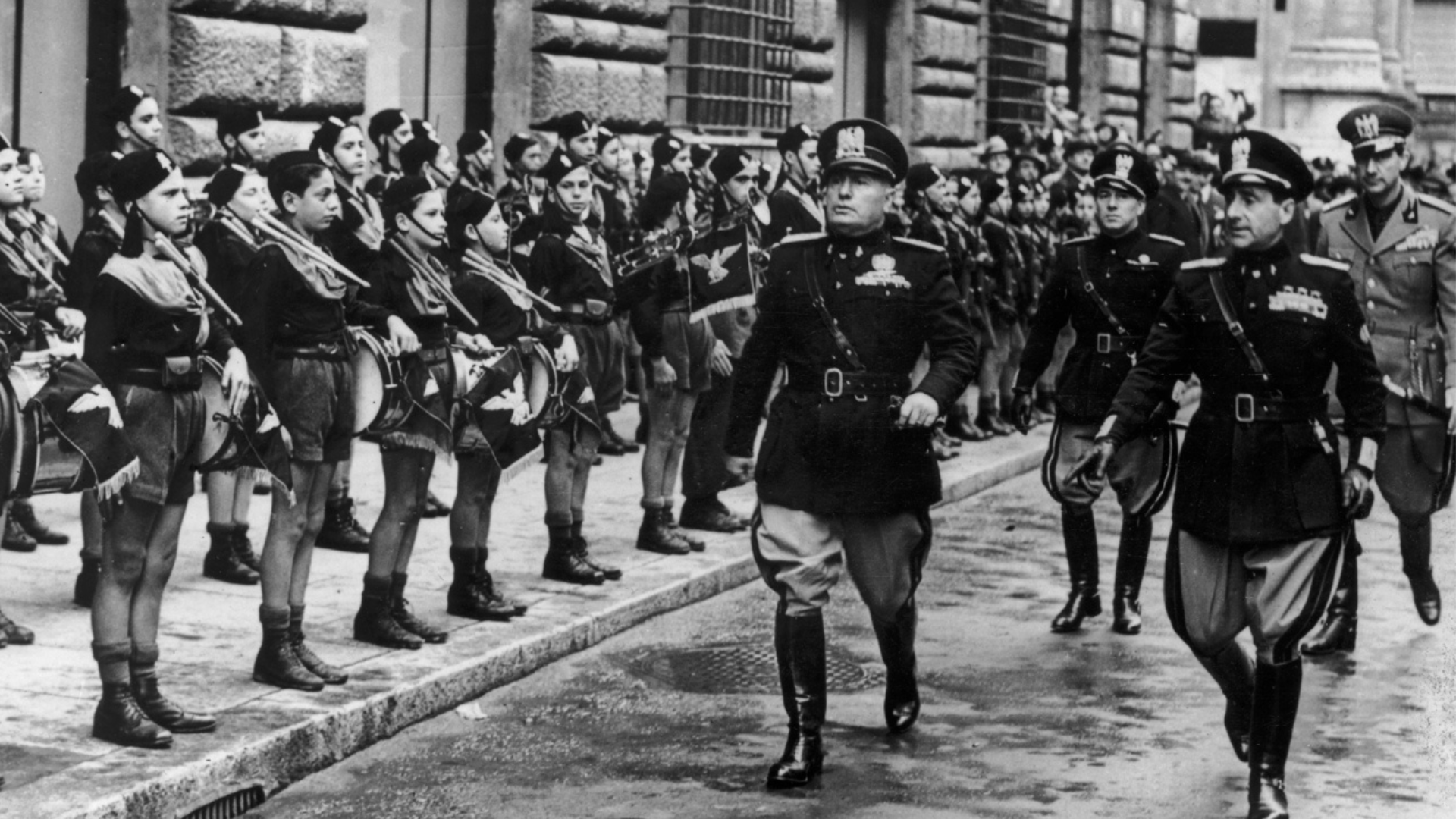 Photo de presse vintage Fascisme, Vitesse Garde Dans Regime, 1939