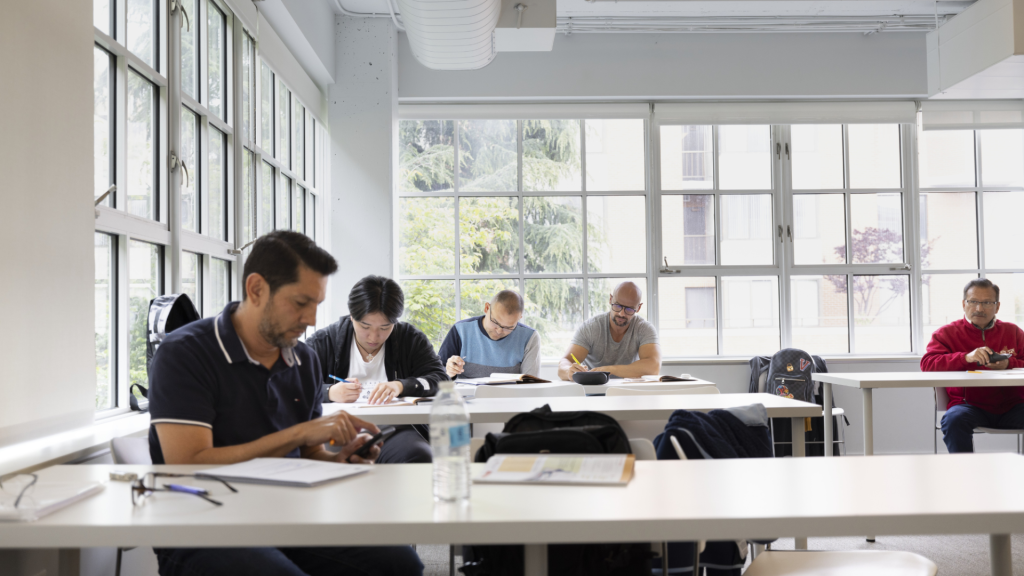 EF EDUCATION FIRST SEJOURS LINGUISTIQUES